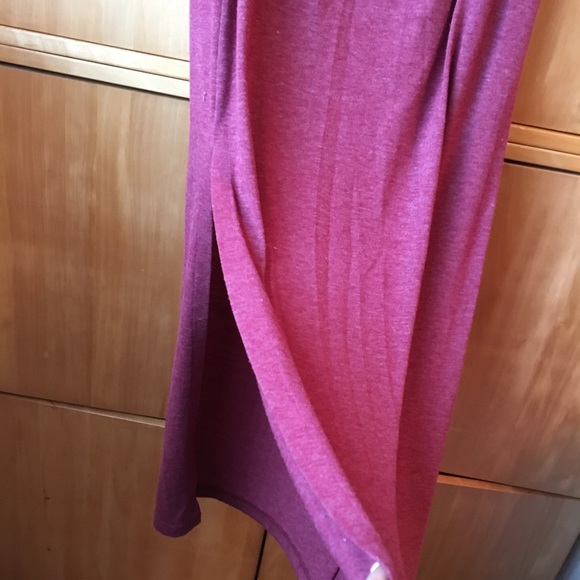 Lily white maroon maxi skirt - Picture 2 of 3